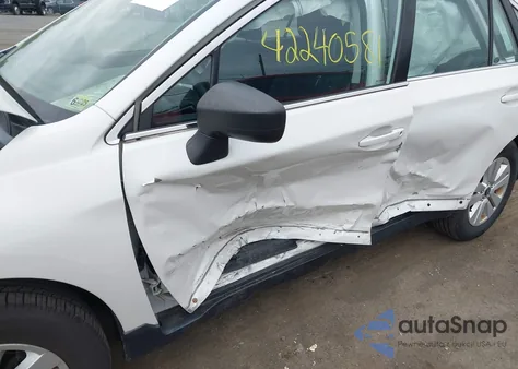 2018 Subaru Outback 2.5I z USA, uszkodzony, nr VIN 4S4BSAAC7J3373467